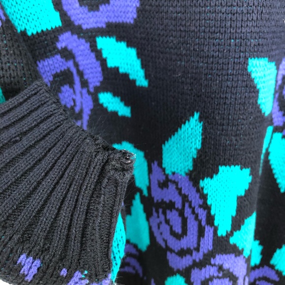 Erika Vintage Purple Rose Crew Neck Sweater Medium 90s Y2K - Picture 8 of 9